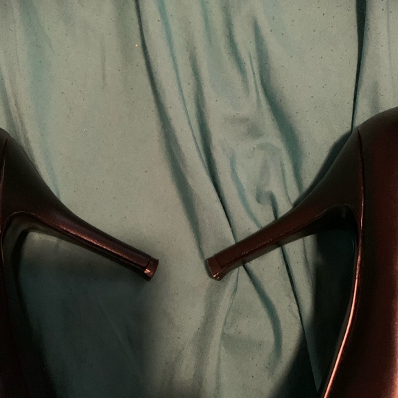 Nine West pumps - Picture 4 of 5